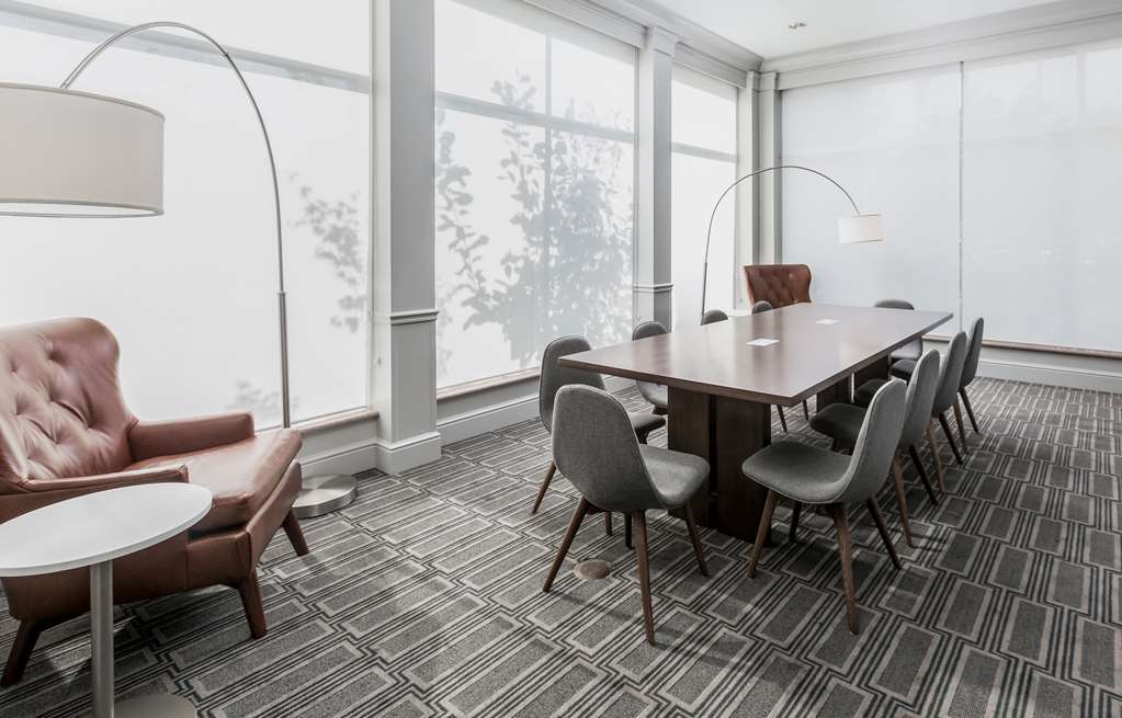 Hilton Garden Inn Oakland/San Leandro photo 6