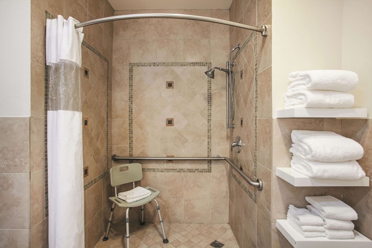 La Quinta Inn & Suites by Wyndham Dublin - Pleasanton photo 4