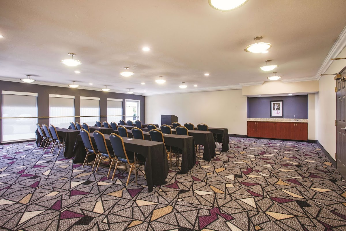La Quinta Inn & Suites by Wyndham Dublin - Pleasanton photo 6