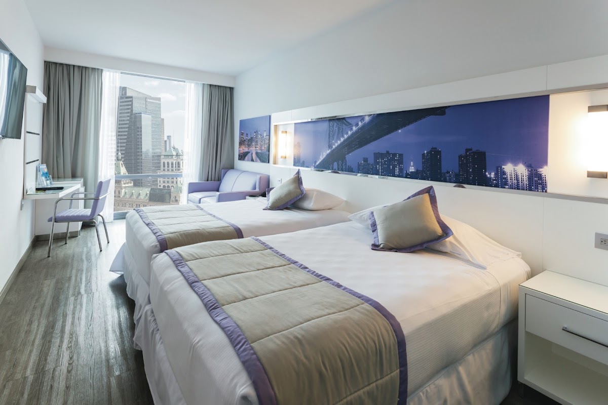 Hotel Riu Plaza New York Times Square photo 2
