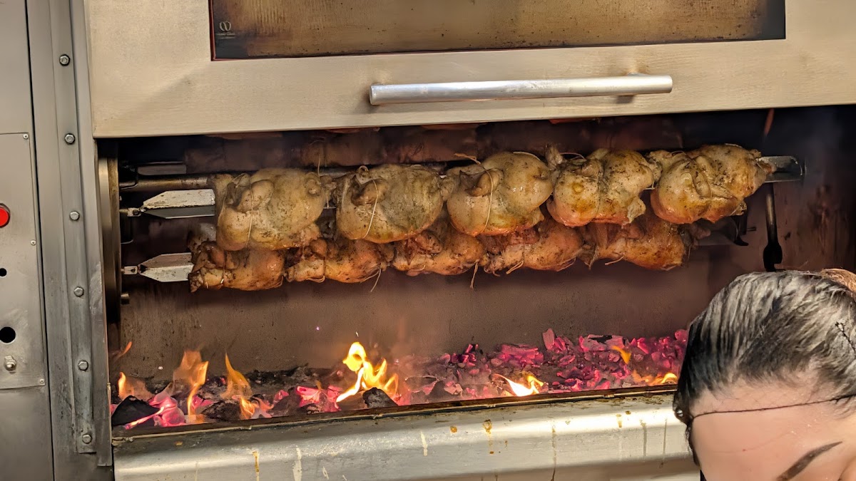 Sardi's Pollo A La Brasa - Capitol Heights photo 5