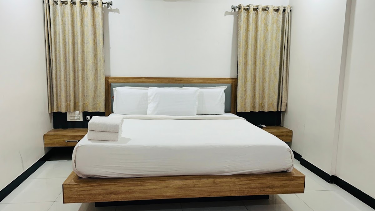 EMBASSY GRAND NEAR BIEC MADHAVARA photo 2