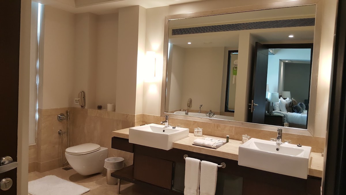 Radisson Hotel Noida photo 4