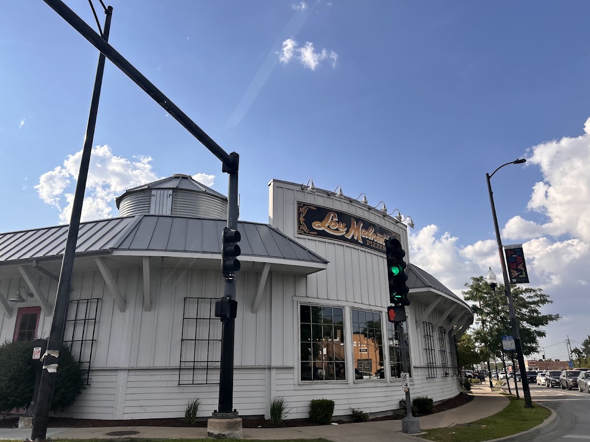 Lou Malnati's Pizzeria photo 9