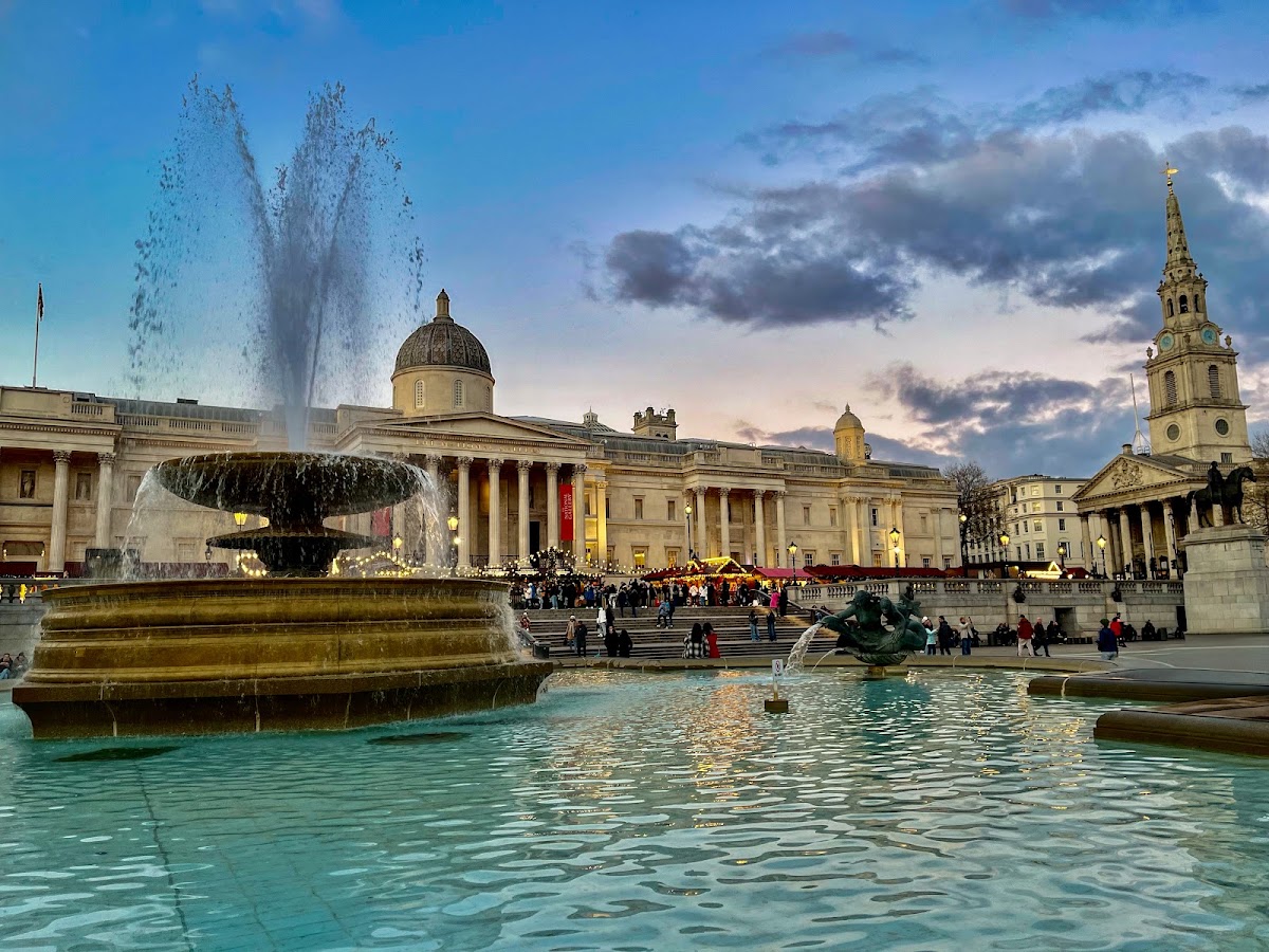 Trafalgar Square photo 2