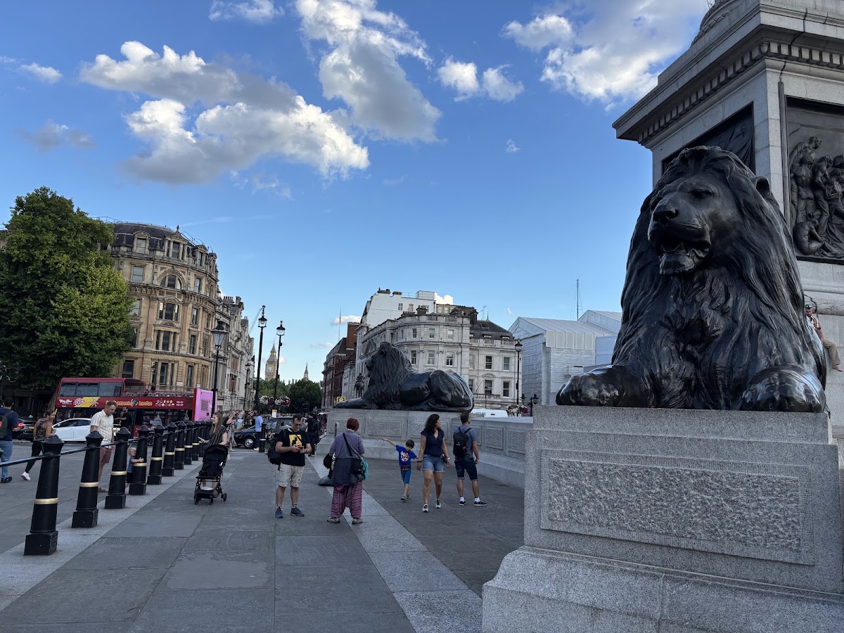 Trafalgar Square photo 5