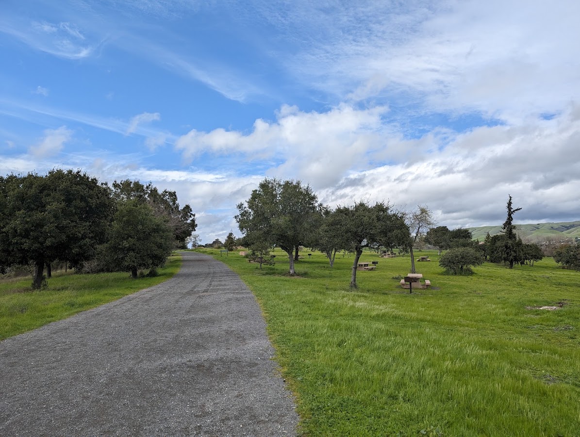 Alameda Creek Regional Trail - Isherwood Staging Area