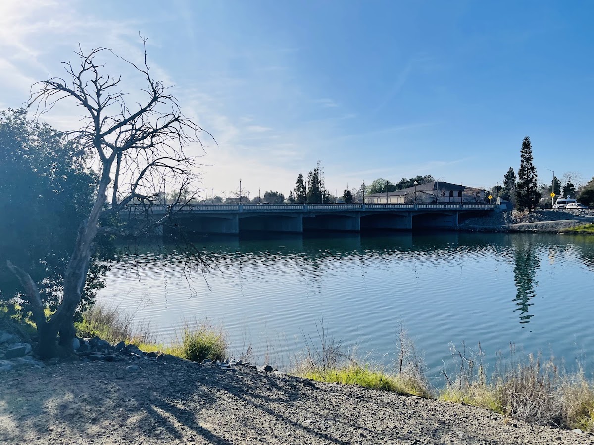 Alameda Creek Regional Trail - Isherwood Staging Area photo 6