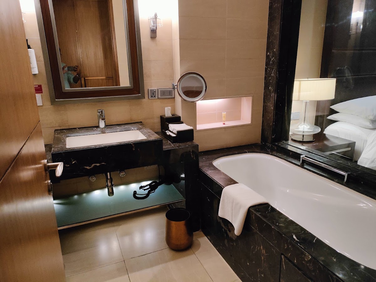 Crowne Plaza New Delhi Mayur Vihar Noida by IHG photo 4