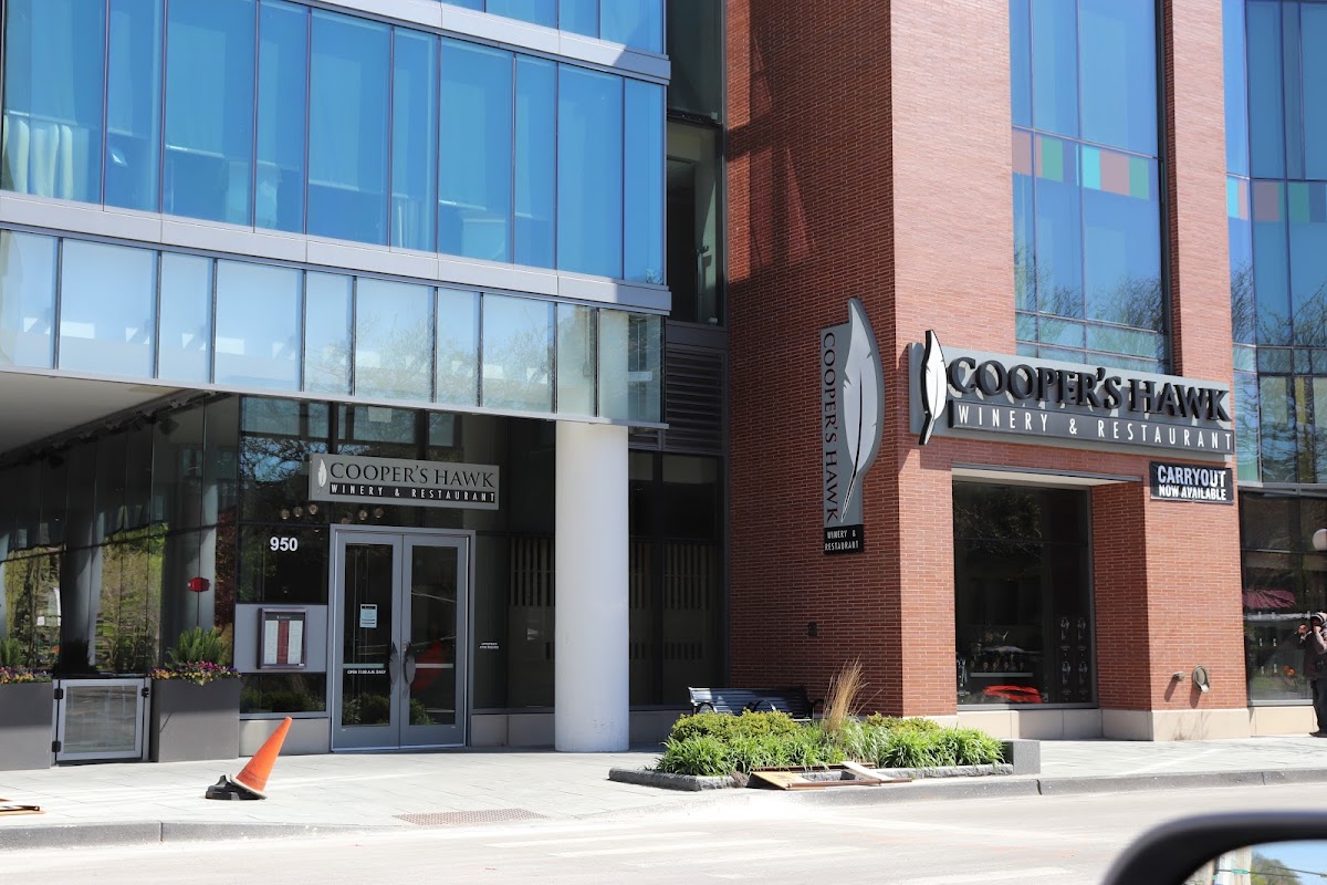 Cooper’s Hawk Winery & Restaurant