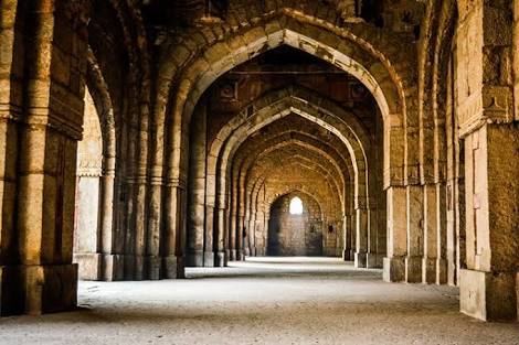 Mehrauli Archaeological Park photo 4
