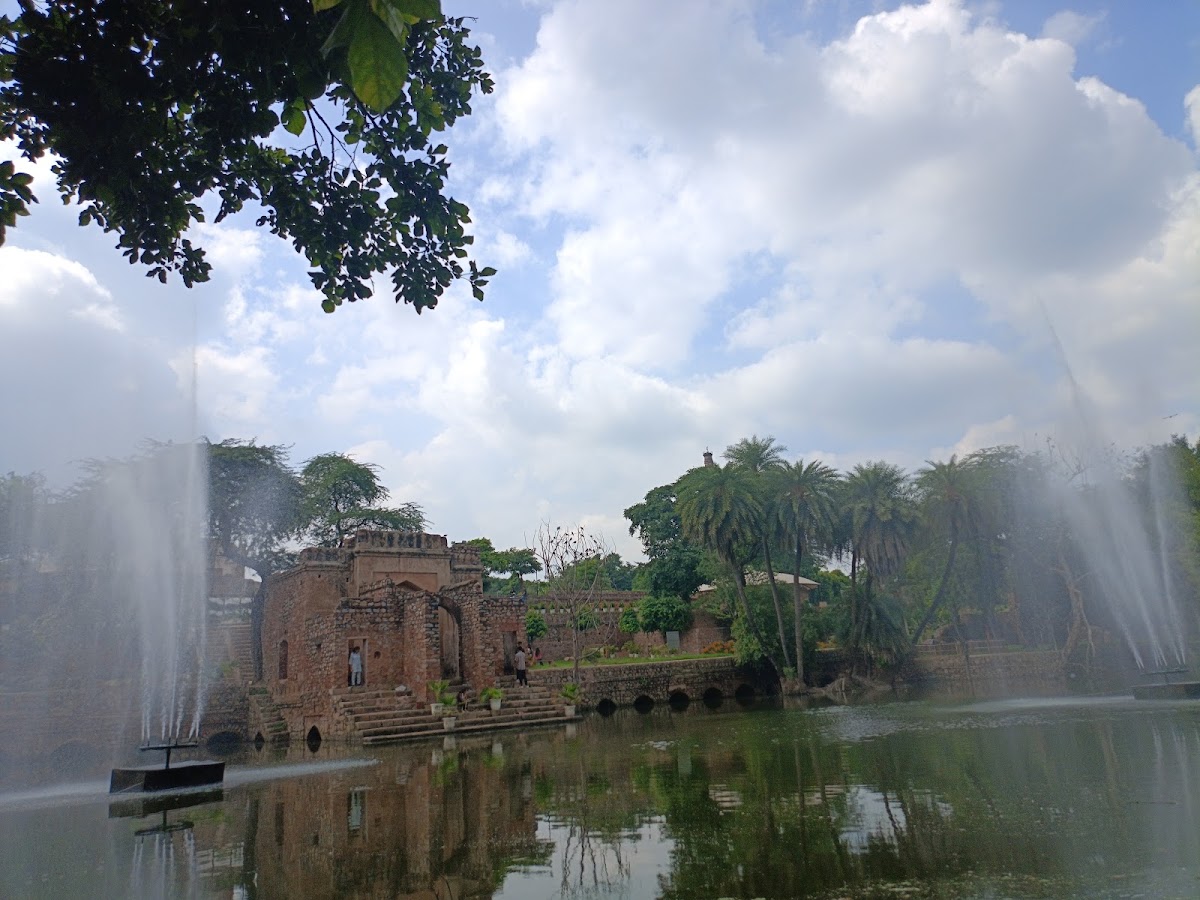 Mehrauli Archaeological Park photo 8