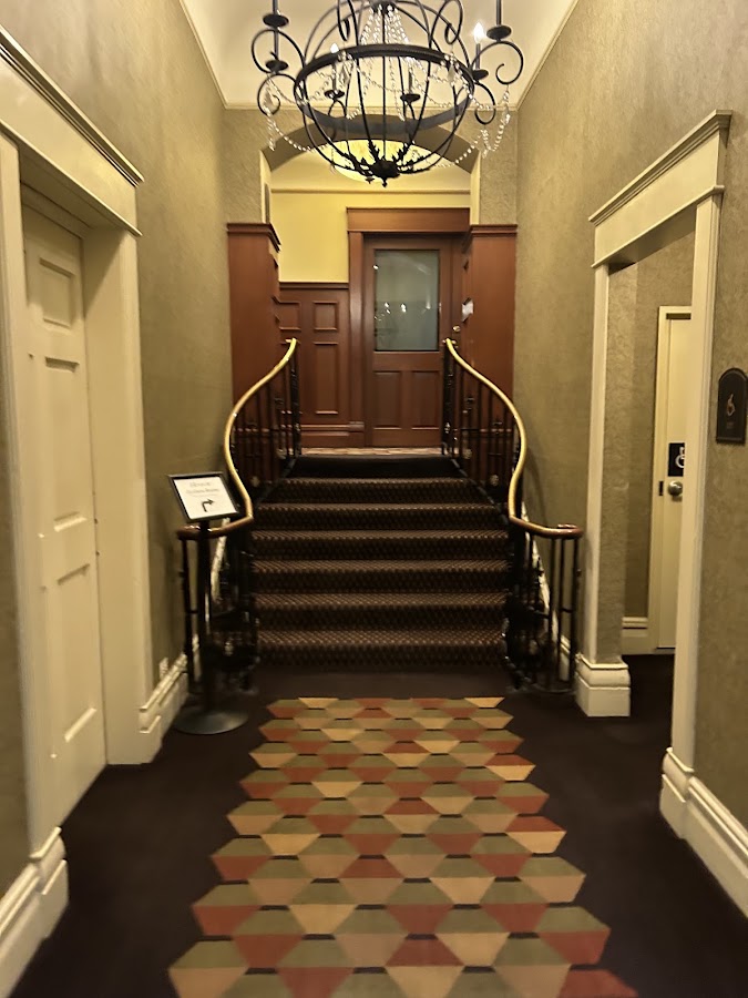 The Carleton of Oak Park Hotel photo 7