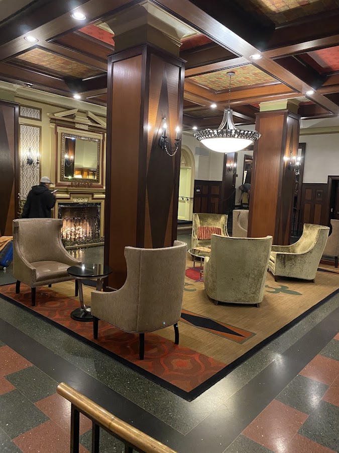 The Carleton of Oak Park Hotel photo 10