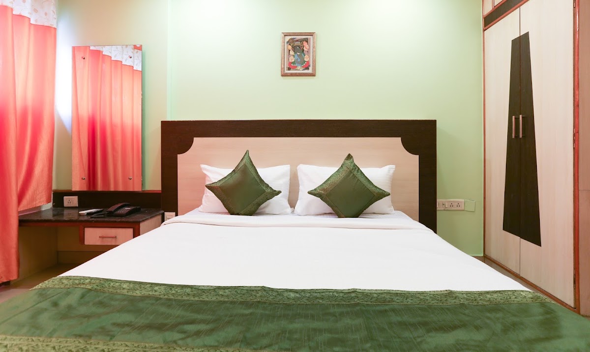 Grand Regency photo 2