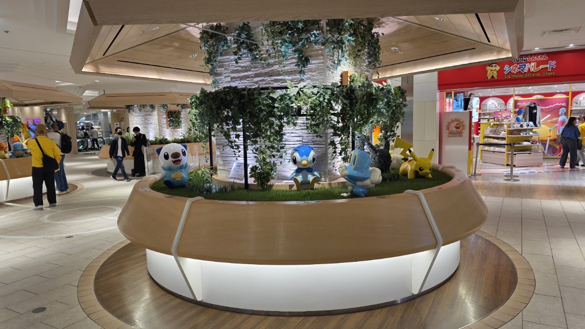 Pokémon Center Mega Tokyo & Pikachu Sweets photo 3