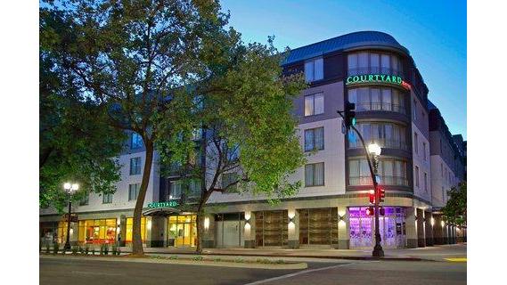 Courtyard by Marriott Oakland Downtown