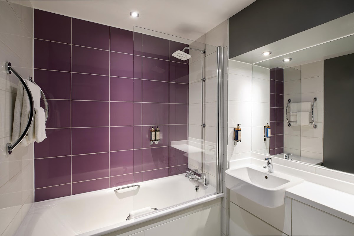 Premier Inn London Ealing hotel photo 3
