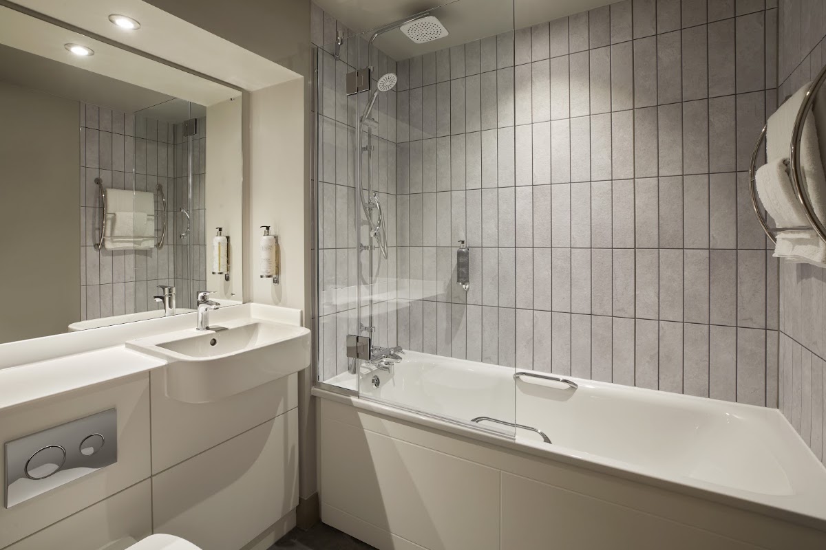 Premier Inn London Ealing hotel photo 5