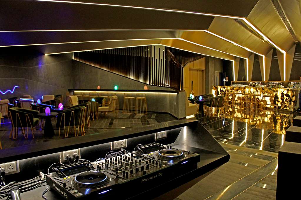Radisson Blu Hotel, Bengaluru Outer Ring Road photo 7