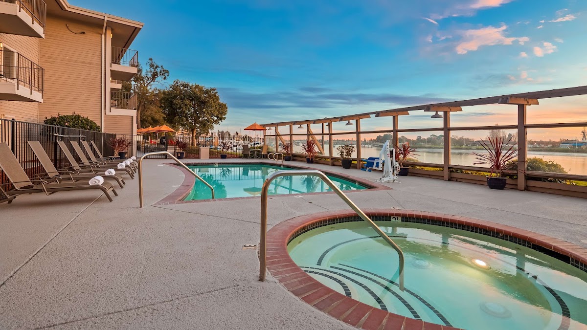 Best Western Plus Bayside Hotel photo 3