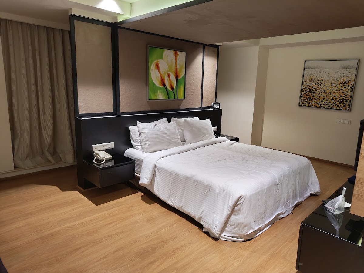 Davanam Sarovar Portico Hotel Suites photo 2