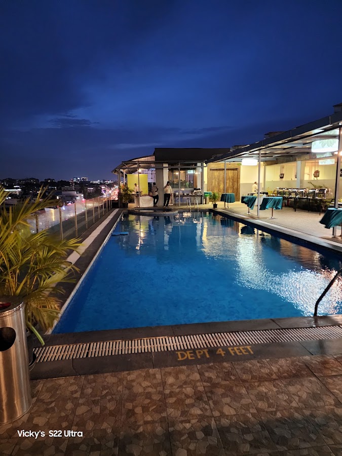 Davanam Sarovar Portico Hotel Suites photo 3