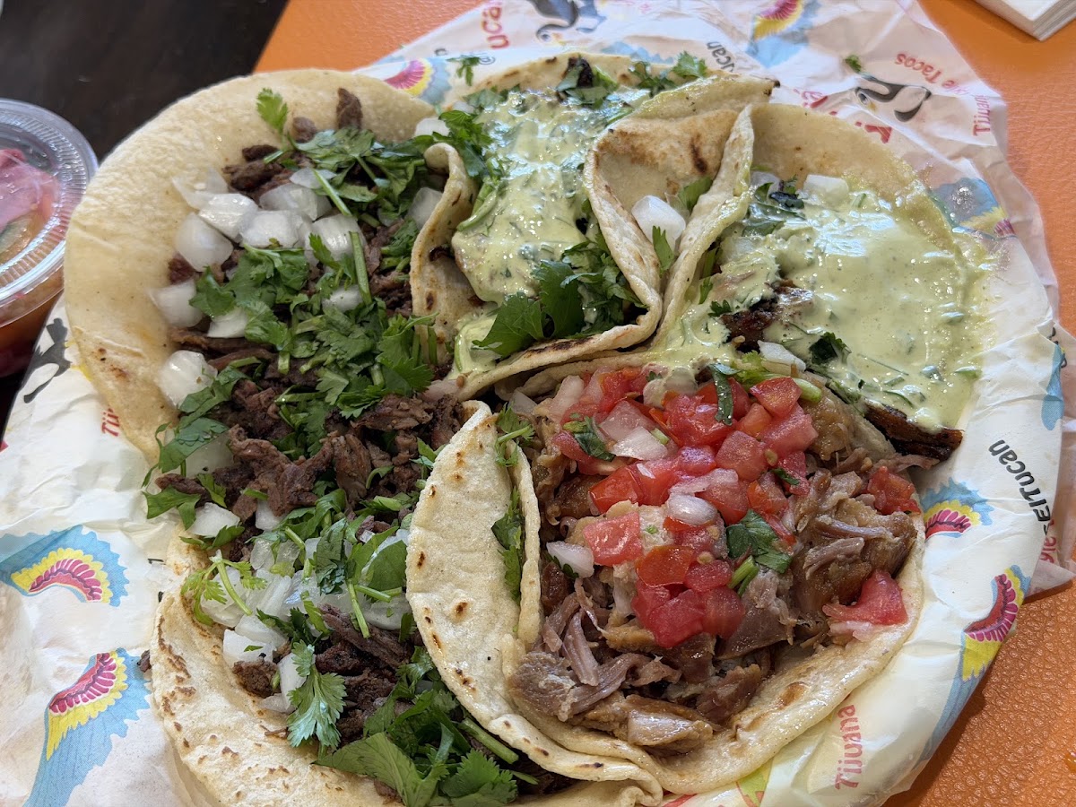 Tacos El Tucan photo 2