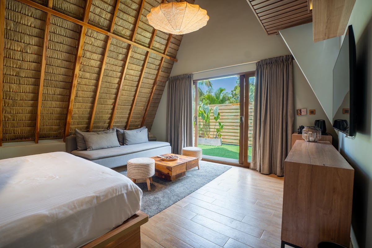 Holiday Village Resort photo 2