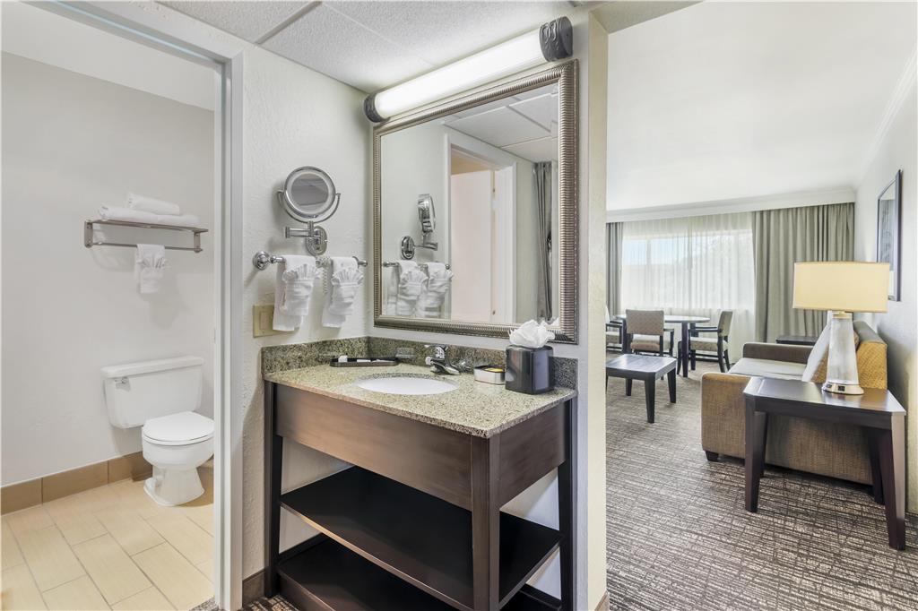 Best Western Plus Garden Court Inn photo 6