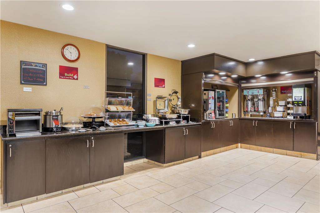 Best Western Plus Garden Court Inn photo 10