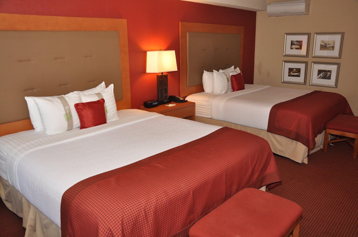 Holiday Inn & Suites Oakland - Airport by IHG photo 7