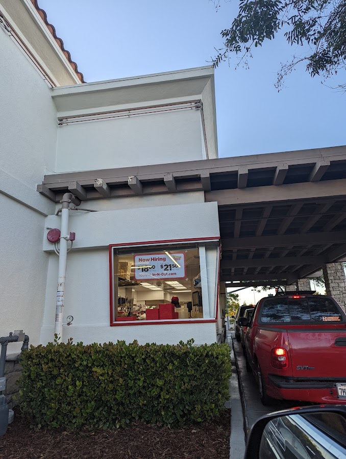 In-N-Out Burger photo 10