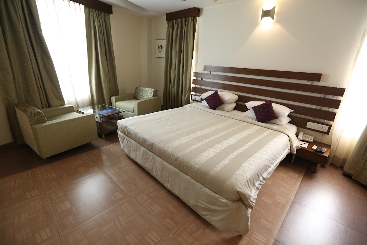 SilverCloud Hotel & Banquets photo 5