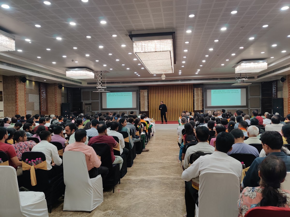 SilverCloud Hotel & Banquets photo 8