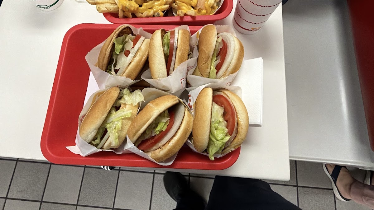 In-N-Out Burger photo 3