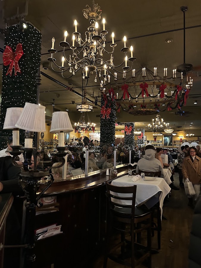 Carmine's - 44th Street - NYC photo 10