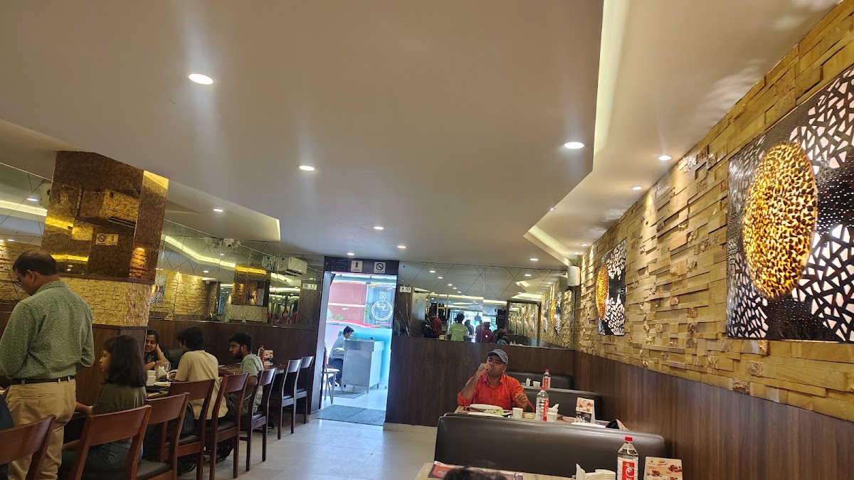 Empire Restaurant Majestic photo 8