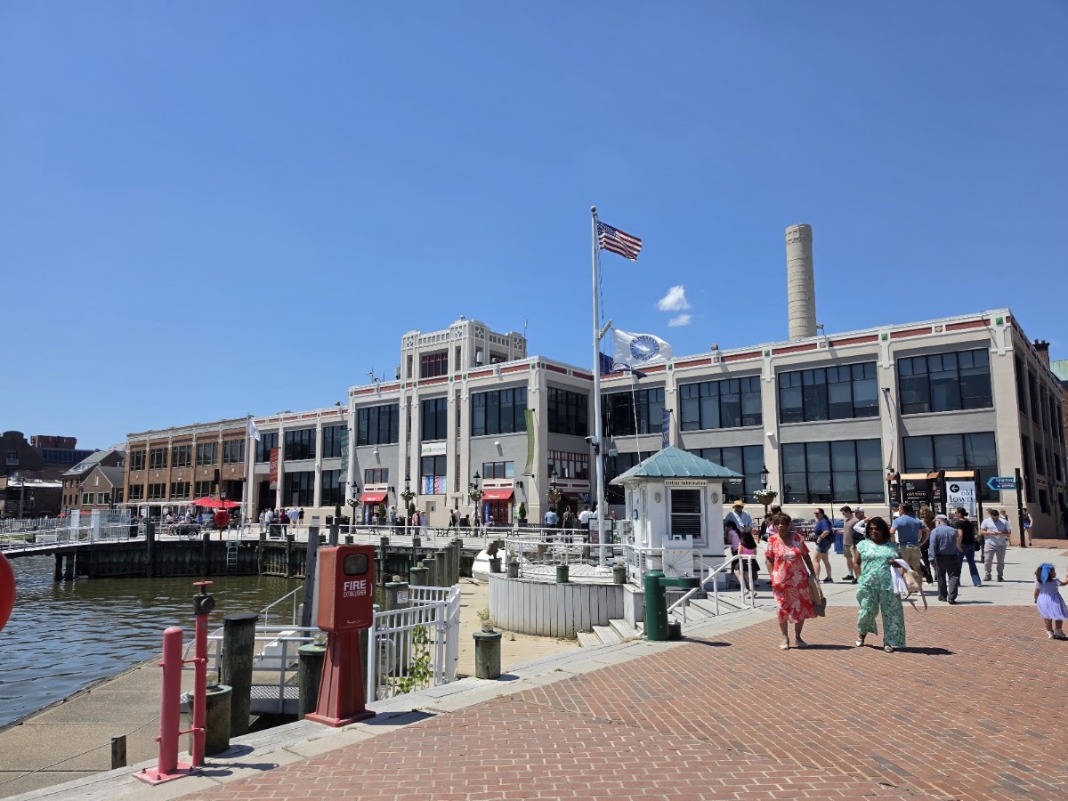 Torpedo Factory Art Center photo 3