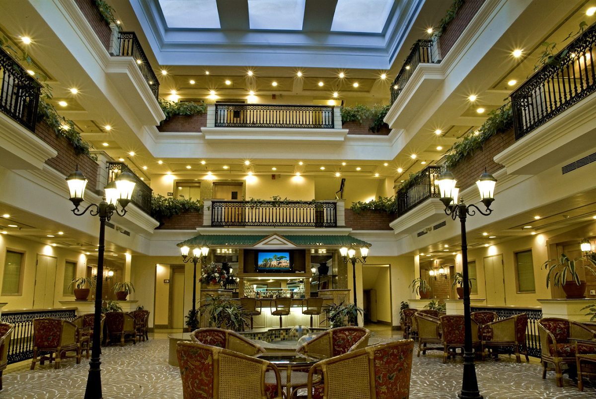 Savoy Suites, Noida photo 8