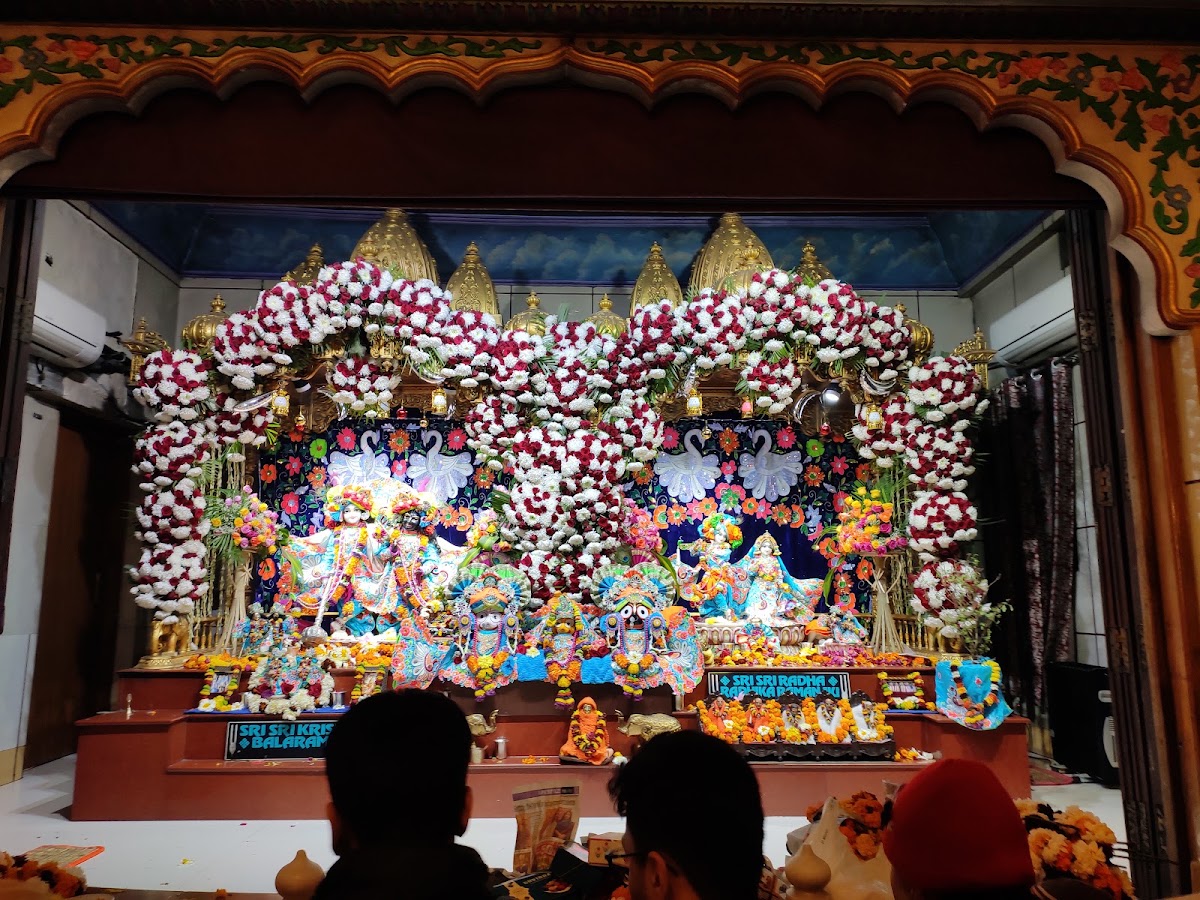 ISKCON Temple Punjabi Bagh photo 7