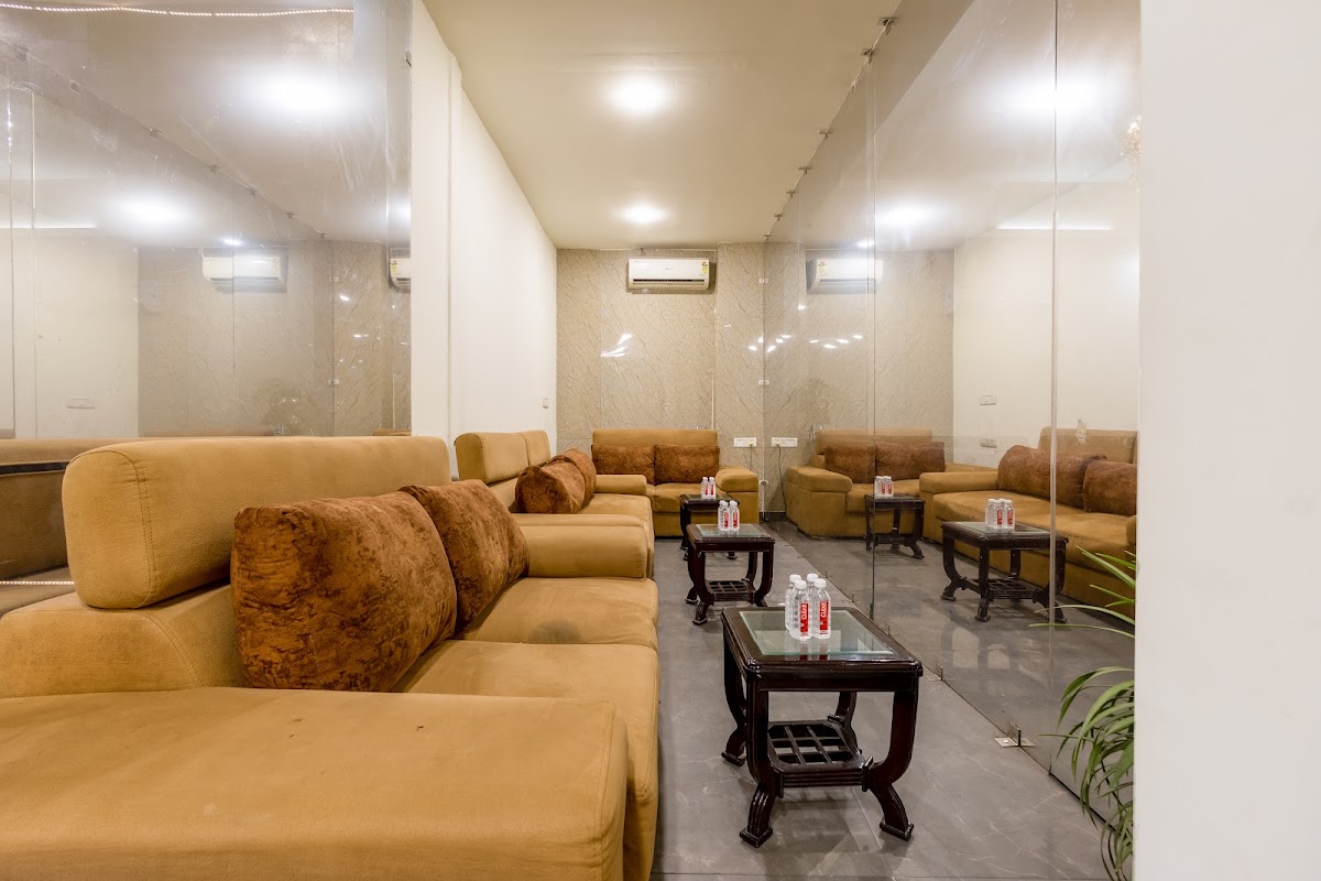 Airport Hotel Tashree photo 8