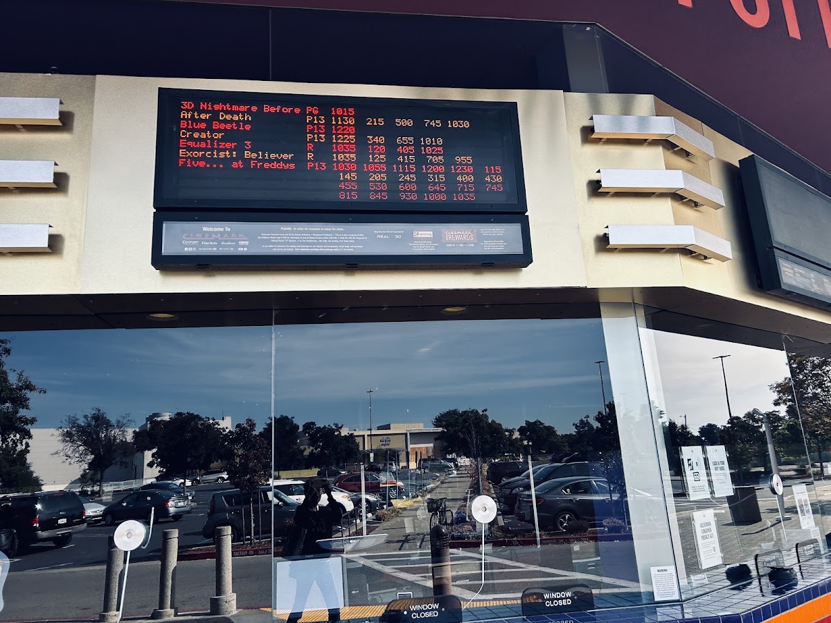 Cinemark Century Bayfair Mall 16 photo 9