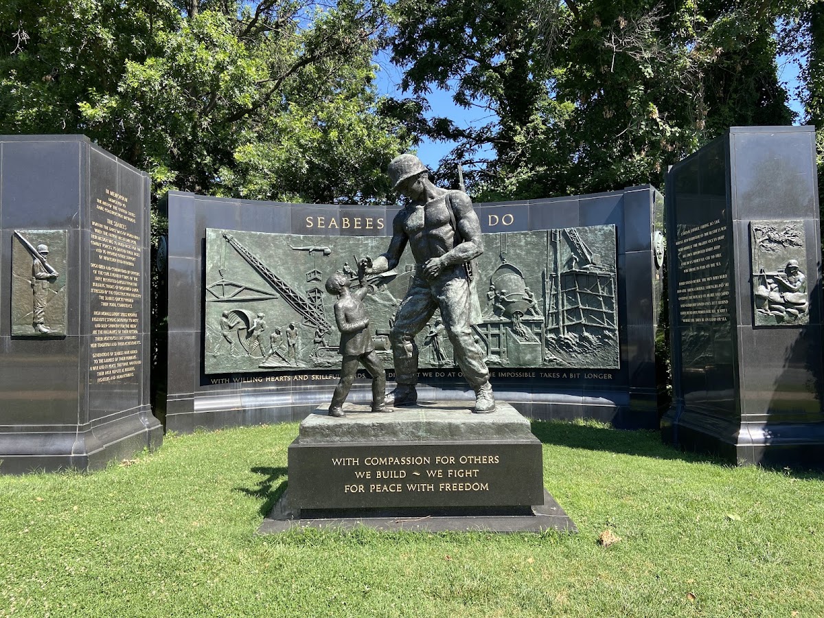 US Marine Corps War Memorial photo 4