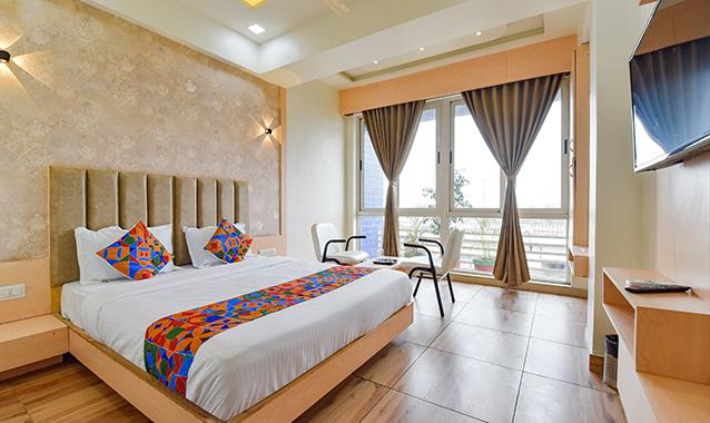 Hotel Symphony Grand photo 2
