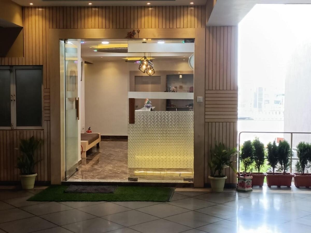 Hotel Symphony Grand photo 4