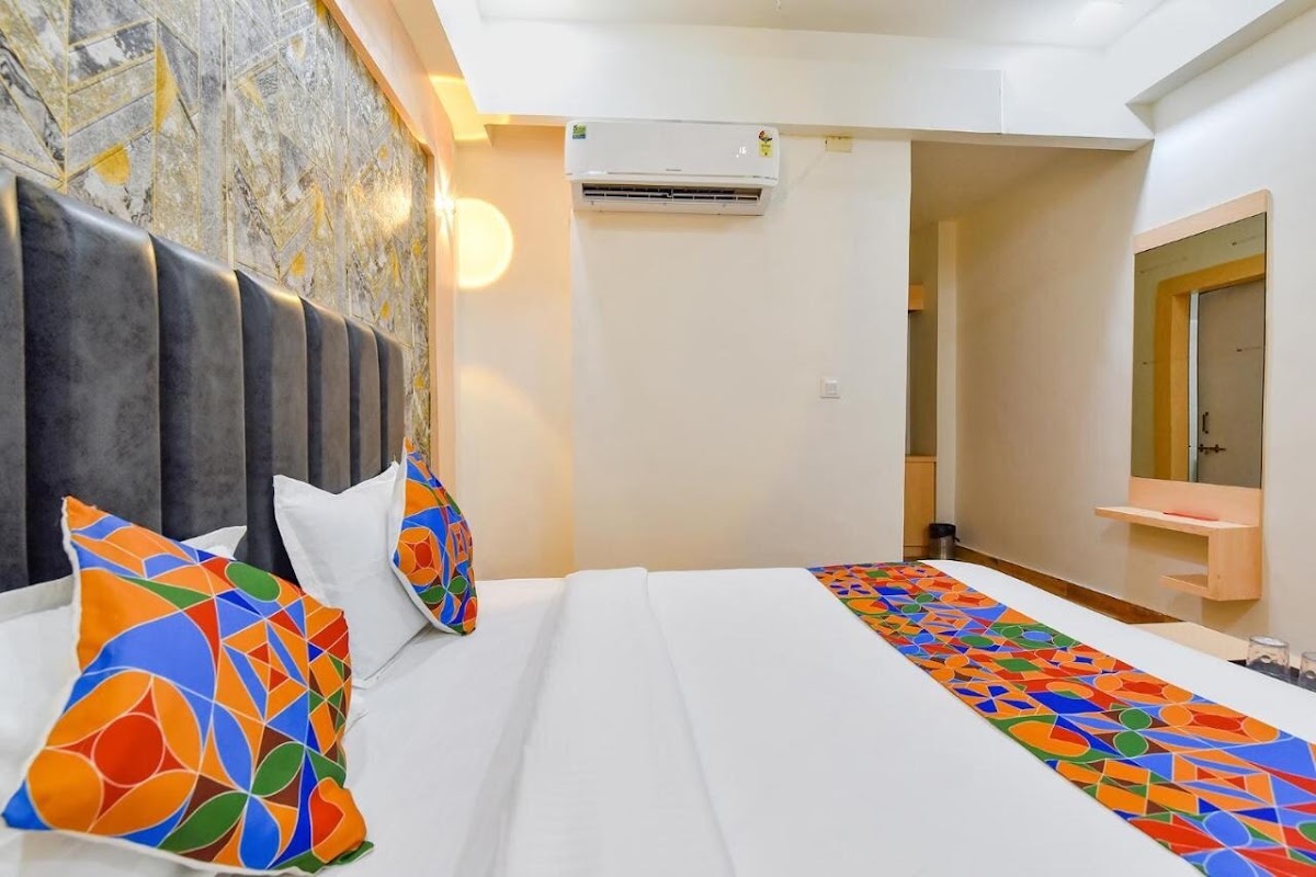 Hotel Symphony Grand photo 5