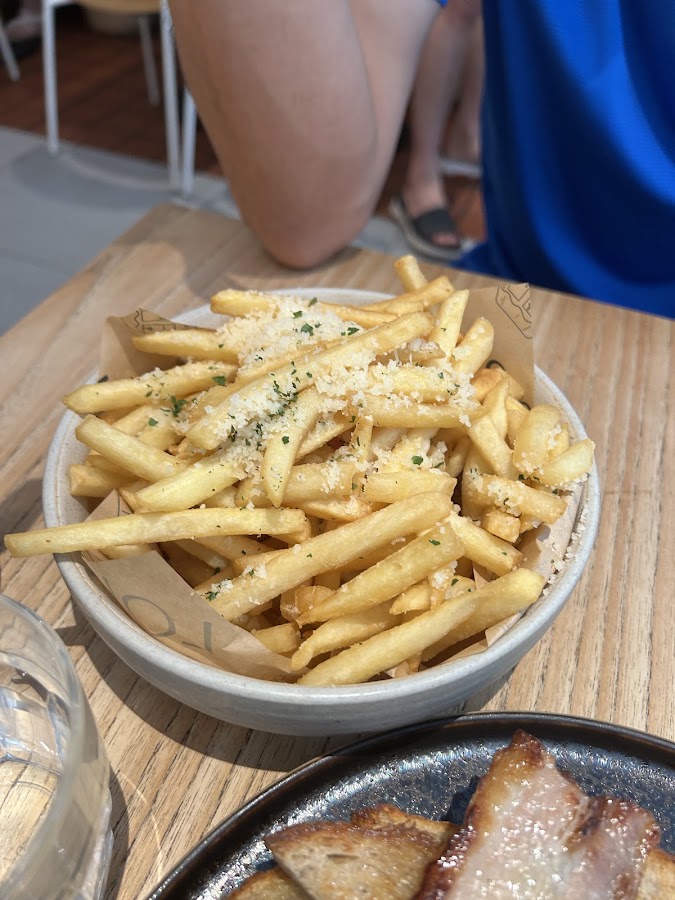 Lola's Cafe photo 7