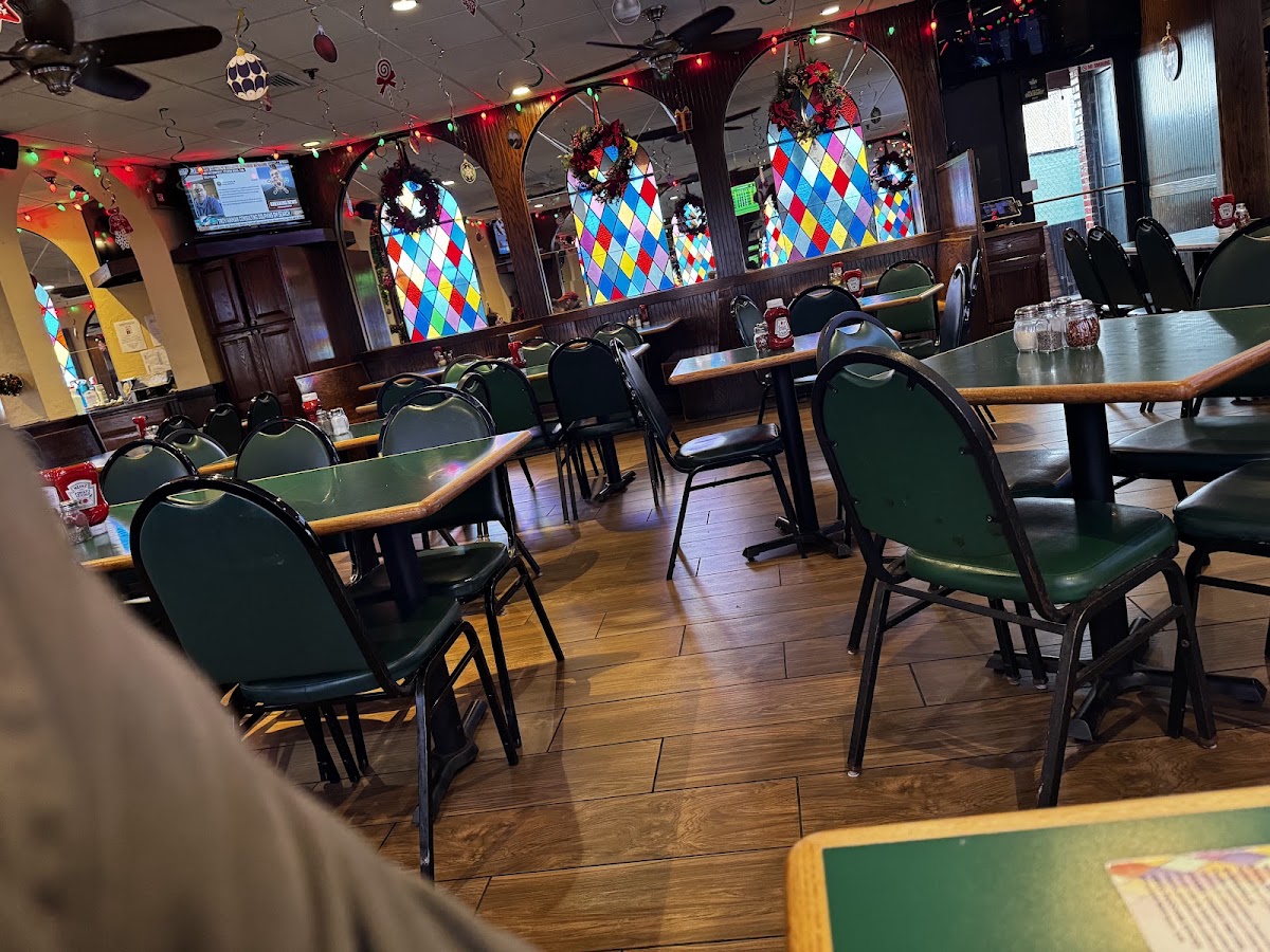 Stained Glass Pub - Glenmont photo 4