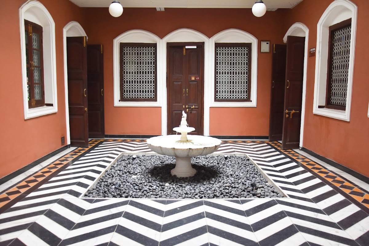 The House of MG photo 7